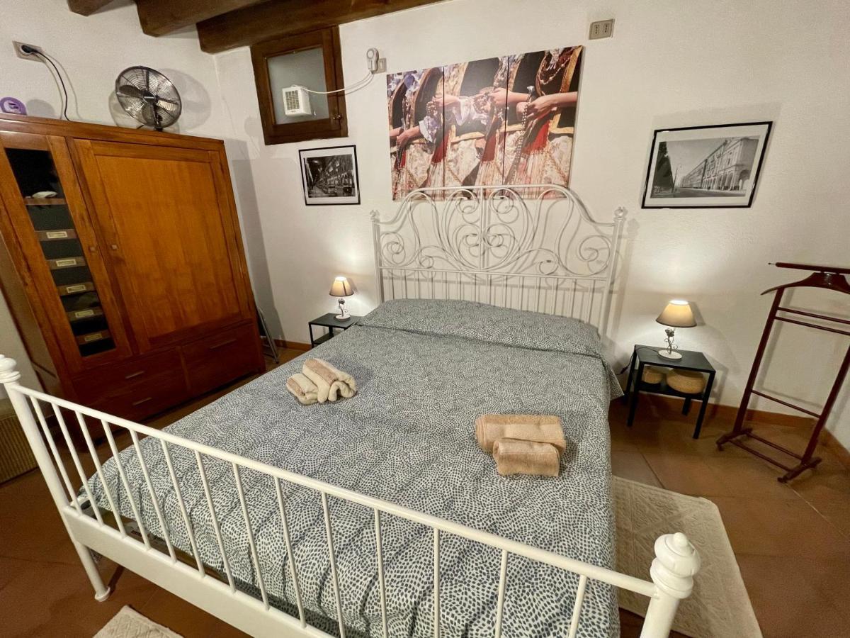 Appartamento Antica Casa In Centro Storico Castello *